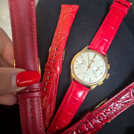 Watches And More_Disponibili vari tipi di cinturini di tutte le misure e di tutti i tipi Pellame vari, anche su ordinazione.